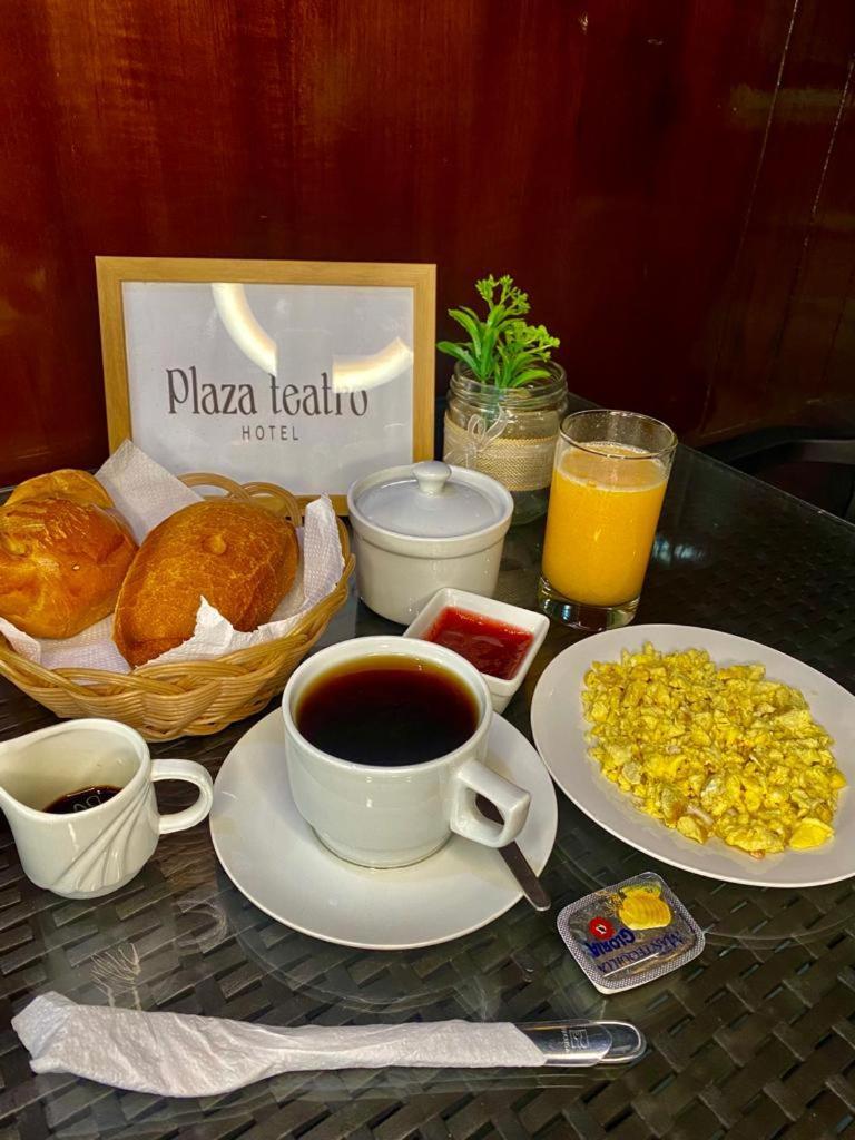 Hotel Plaza Teatro チクラーヨ エクステリア 写真